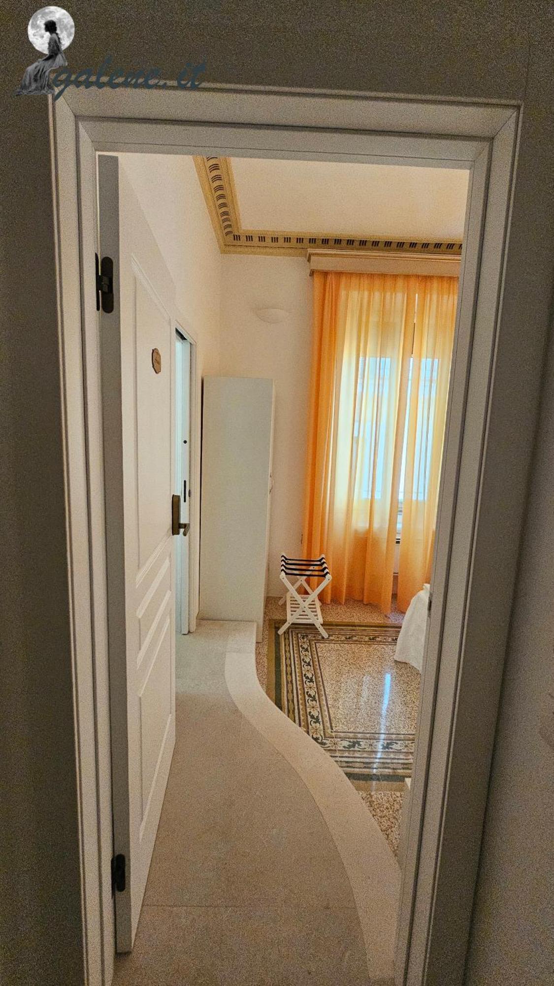 Galene - Beachfront In Costa D'Amalfi Maiori Ngoại thất bức ảnh