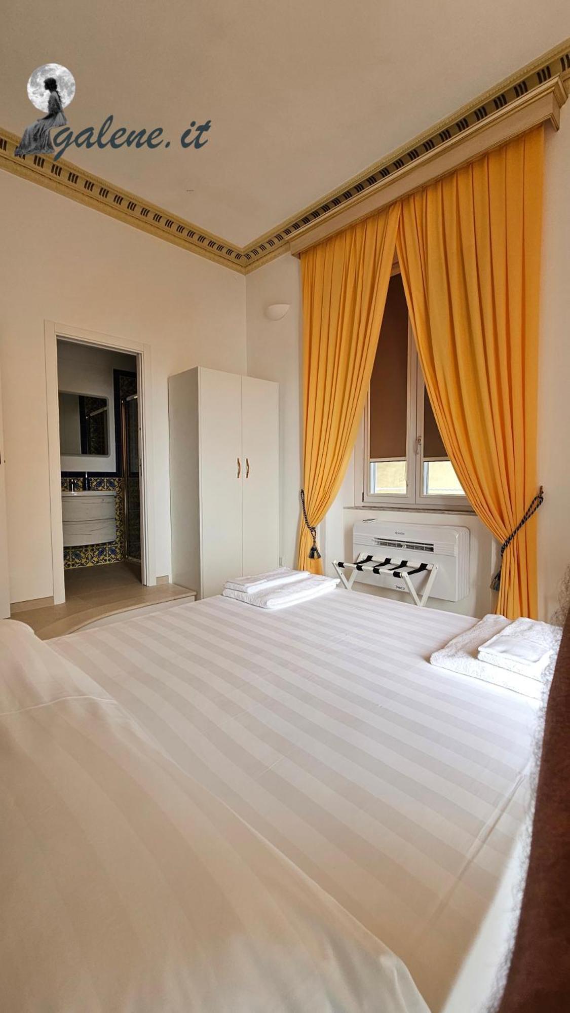 Galene - Beachfront In Costa D'Amalfi Maiori Ngoại thất bức ảnh